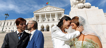 Appeals Court Finds DOMA Unconstitutional
